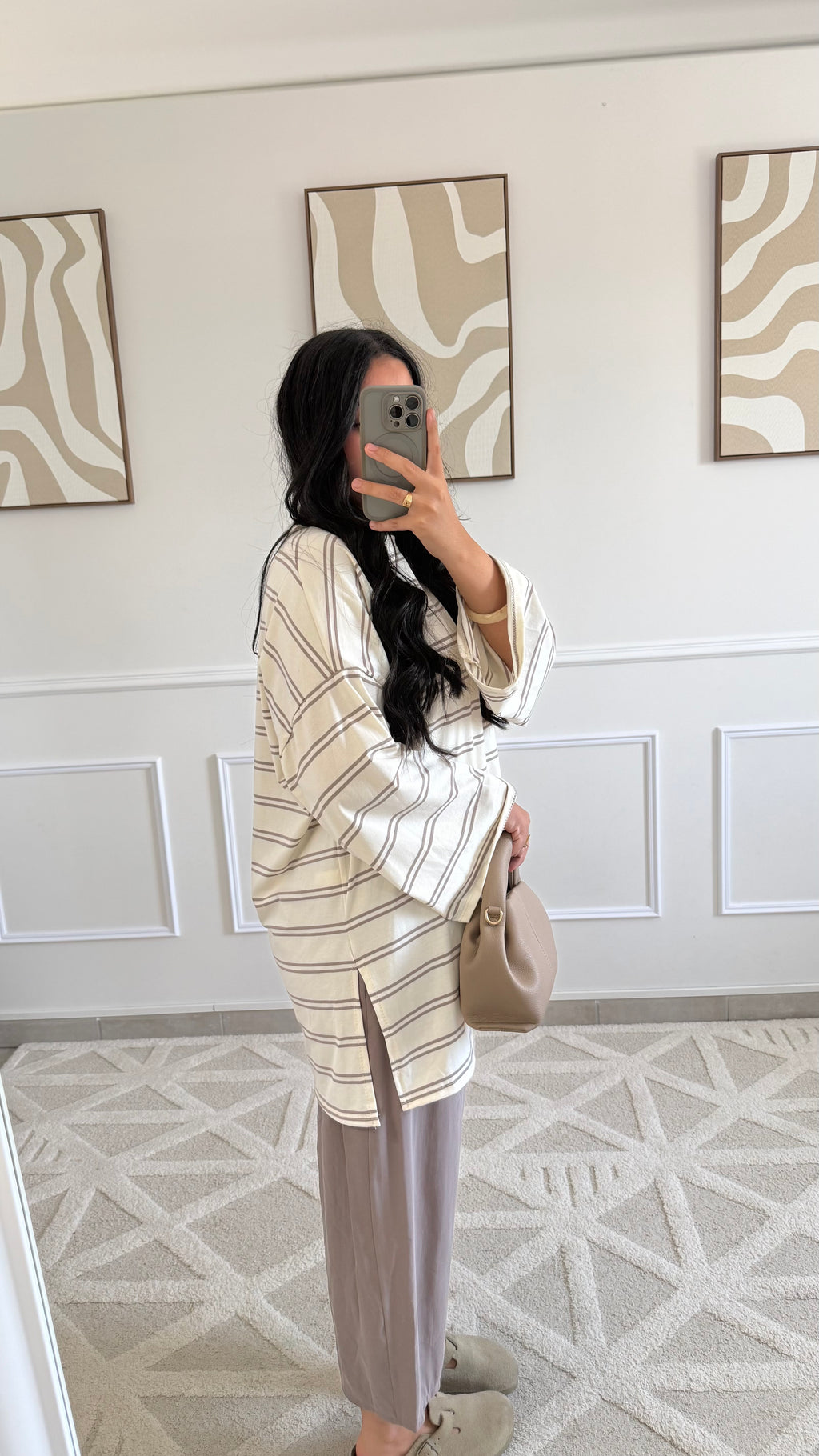 T-shirt à rayures beiges